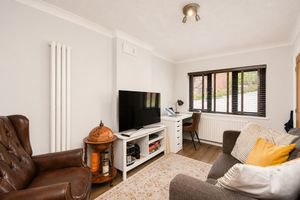 Sitting Room- click for photo gallery